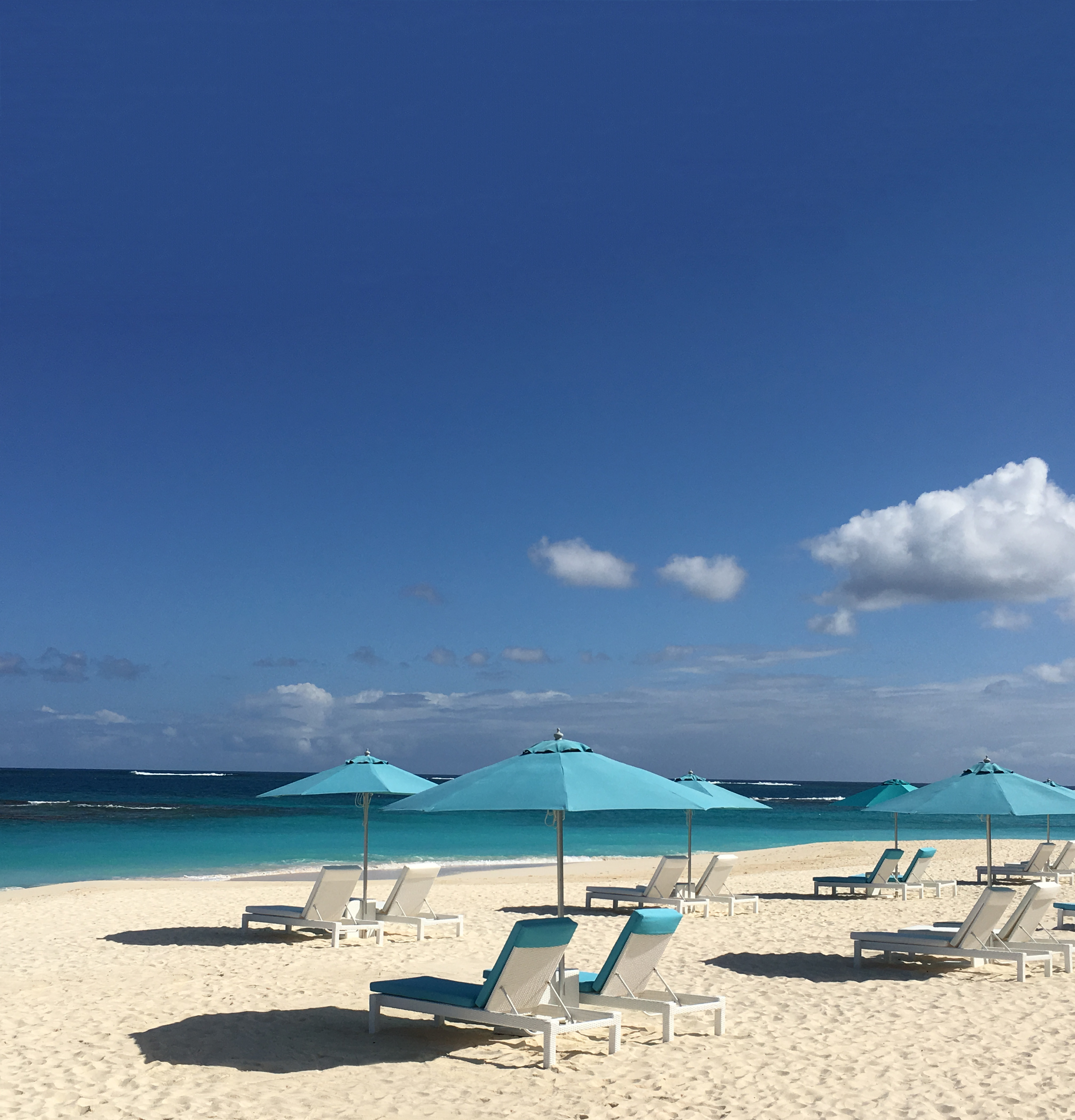 O cenário tipicamente caribenho de uma praia de Anguilla