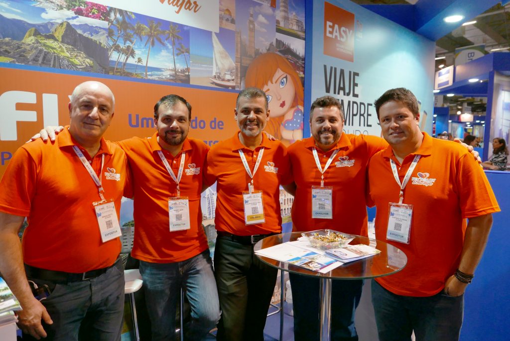 Sergio Protti + Albert Akan + Maurício de Oliveira + Alexandre Gomes + Gustavo Oliveira = o time da Flytour Viagens