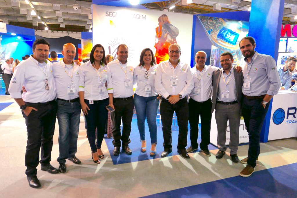 Agnaldo Abrahão, diretor, e os profissionais da April Brasil, sempre presentes nos grandes eventos