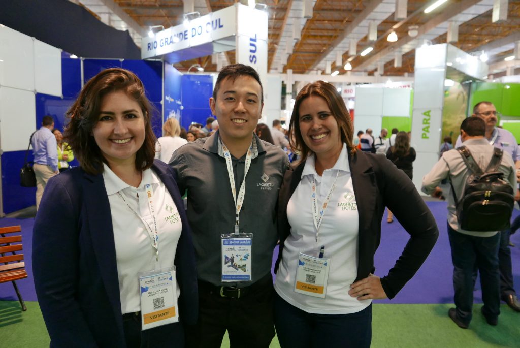 Ana Luiza Kunz, Luis Paulo Dyundi Yamaguchi e Christiane Mors, da Laghetto Hotéis