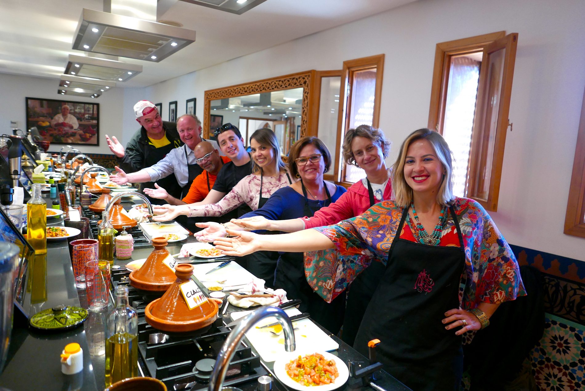 O grupo de operadores convidados pela Hello Brazil + KTI Voyages, ao final da aula de culinária, no La Maison Arabe