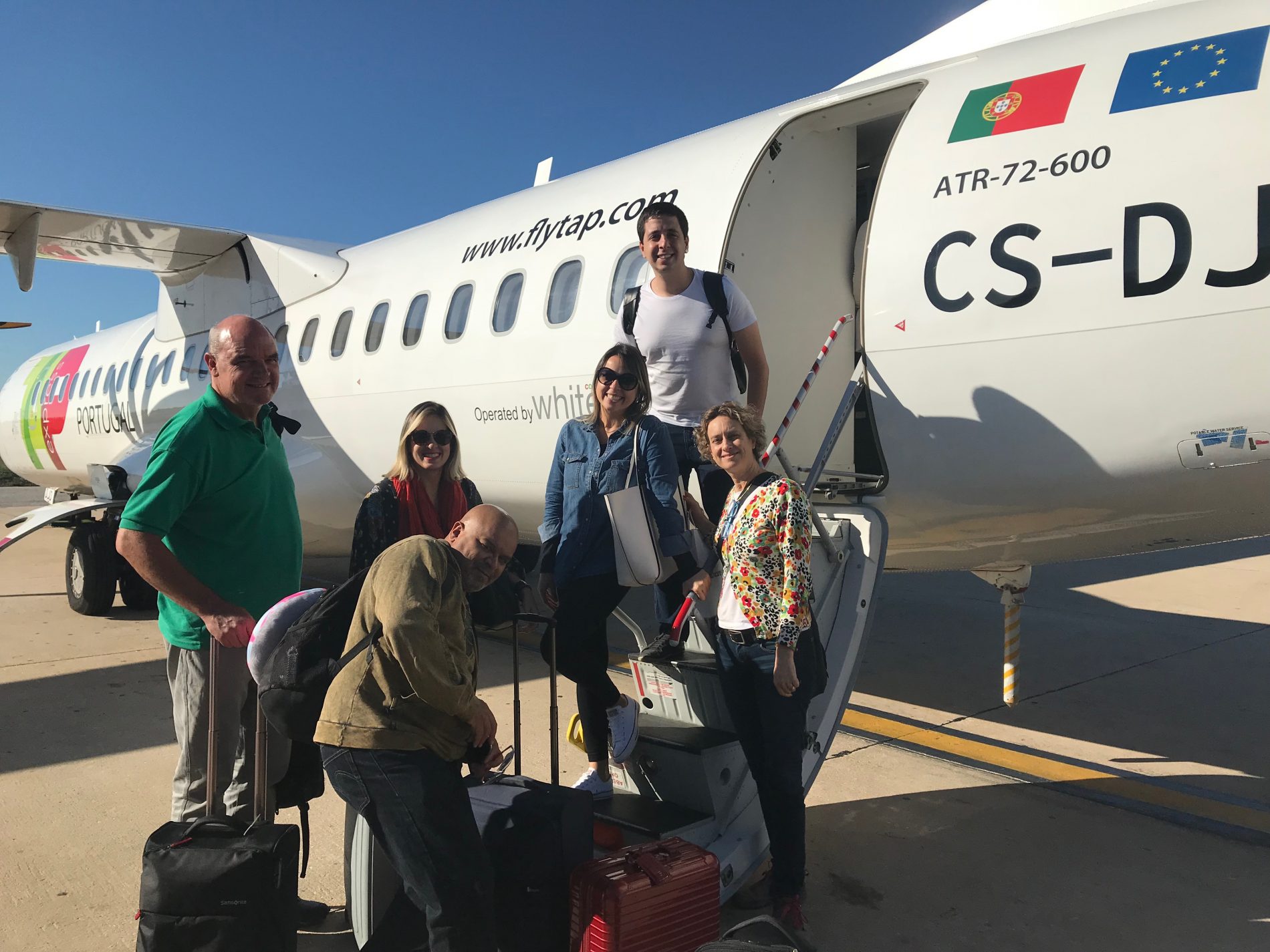 Maurício Walter, da Freeway; Camila Maciel, da Justtur; Sérgio Silva, da Flytour; Taylise Fernandes, da Hello Brazil; Sonia Werblowsky, da Immaginare, e Renan Santana, da Fanato, embarcam no voo da TAP, com destino a Marrakech
