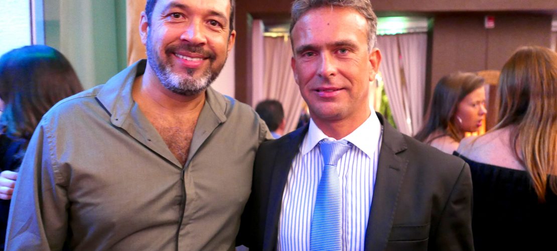 Jorge Souza, gerente de marketing da Orinter Tour & Travel, e Pablo Damato, gerente geral do resort Yacht y Golf Club Paraguayo (Fotos: Claudia Tonaco)