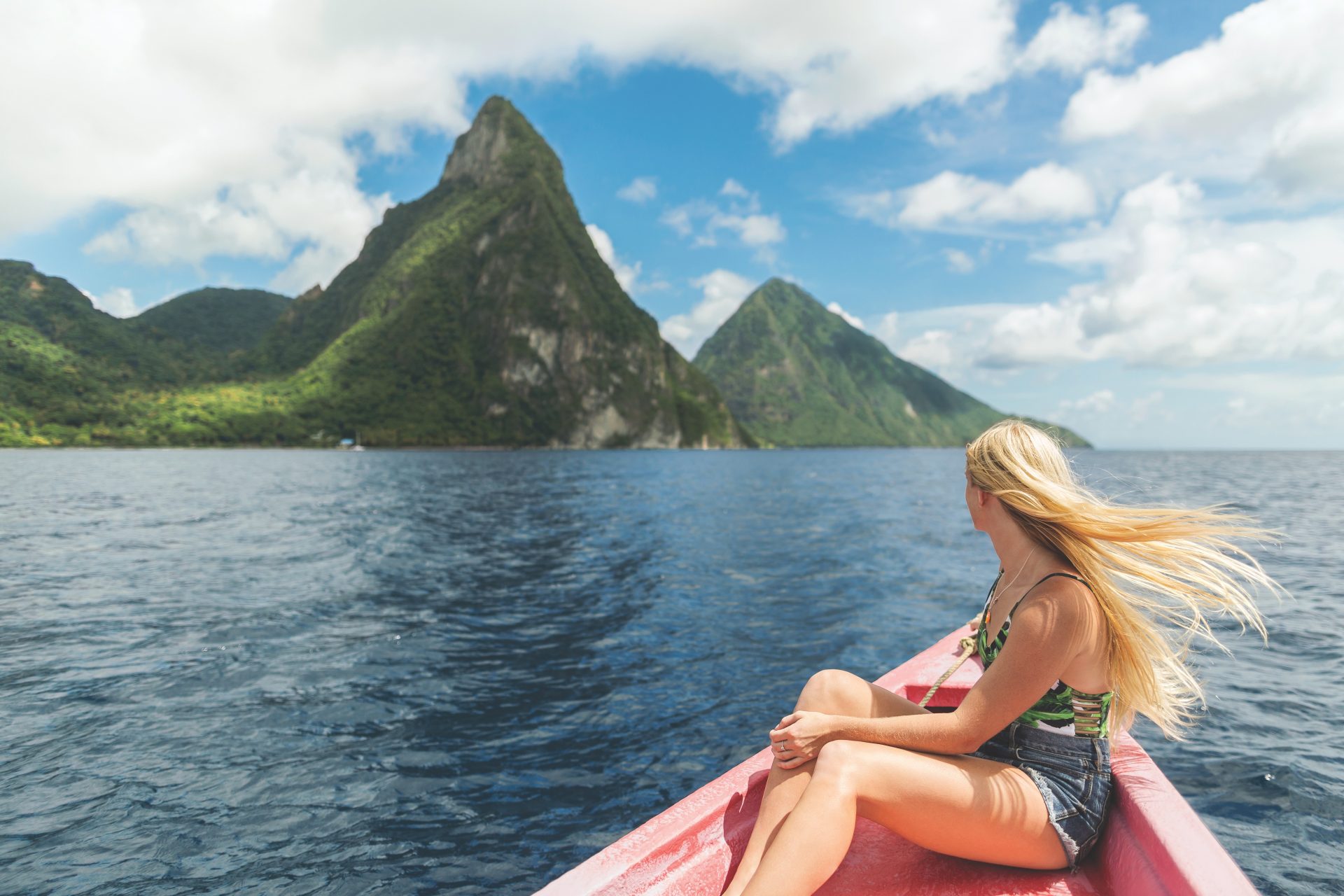 MULHERES TÊM DESCONTO AO RESERVAR CRUZEIRO COM A ROYAL CARIBBEAN