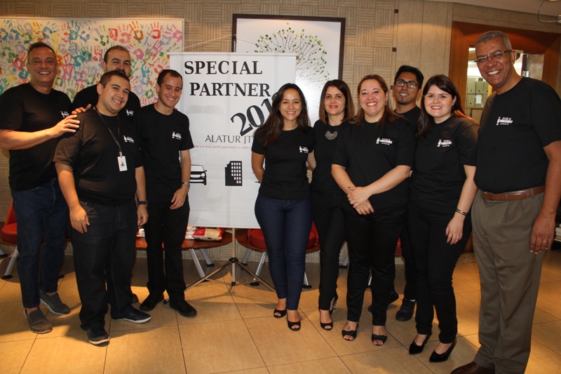 ALATUR JTB REALIZA EVENTO PARA ANUNCIAR PARCEIROS DO ANO