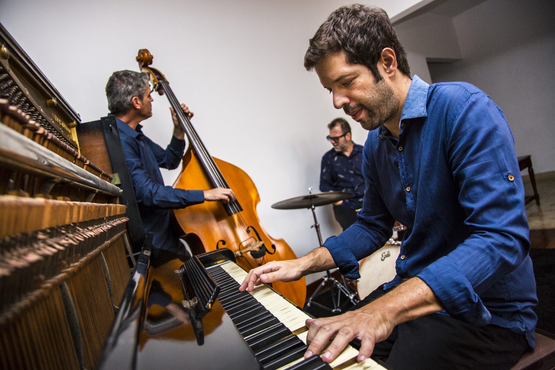 BAR MUST, DO TIVOLI MOFARREJ, FAZ HOJE PRÉ-LANÇAMENTO DO ÁLBUM DE ARI BORGER TRIO
