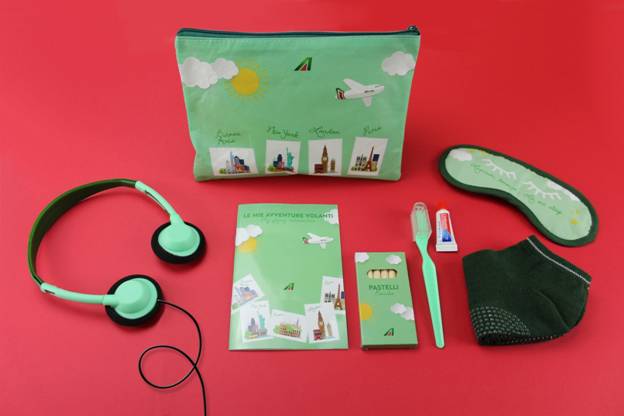 ALITALIA LANÇA UM KIT EXCLUSIVO QUE VAI ENCANTAR AS CRIANÇAS QUE VIAJAM COM A COMPANHIA
