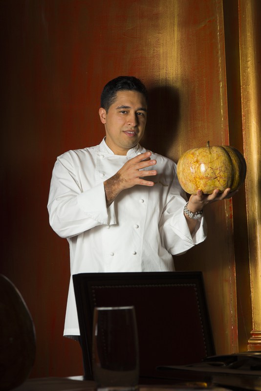 O RESORT CARMEL CHARME TERÁ 1 JANTAR ESPECIAL NO FIM DE SEMANA DO DIA DAS MÃES