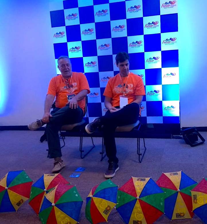 Michael Barcokczy e Cristiano Oliveira durante a coletiva de imprensa