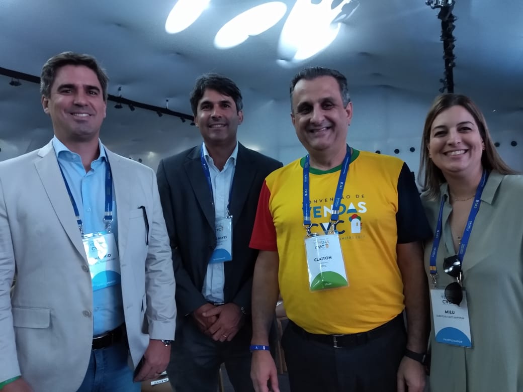 Antonio Baptista, da Secretaria de Turismo de Pernambuco; José Neves, da Empetur; Claiton Armelin, da CVC, e Milu Megale, da Empetur