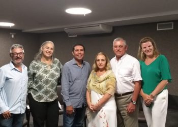 Luciana Atheniense Reuniao