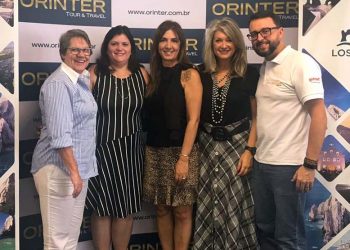 Ana Maria Berto e Roberto Sanches, diretores da Orinter Tour & Travel, recebem Marisa Zamboni, da Palace Resorts, Gisele Torrano, do Visit Los Cabos, e Katia Frias, da American Airlines, parceiros e apoiadores do Top Seller 2018