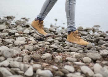 Mulher trekking Dia Internacional Mulher