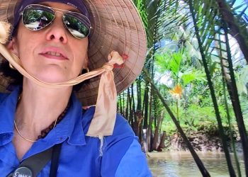Vietnam Passeio de barco pelo Rio Mekong Claudia Tonaco