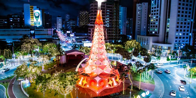 Árvores de Natal gigantes