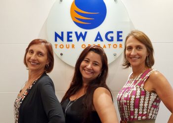 Flavia Cruz New Age