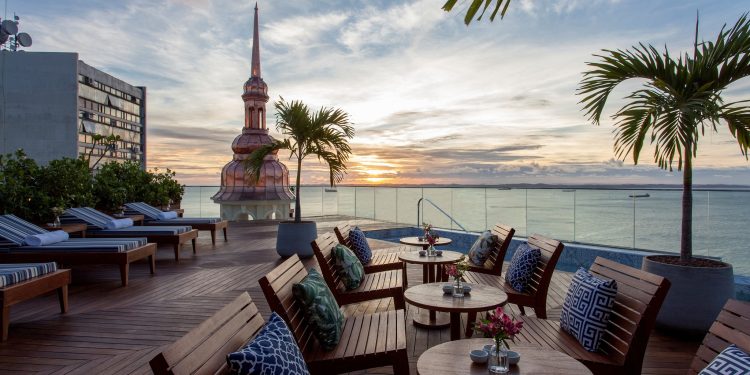 Fera Palace recebe