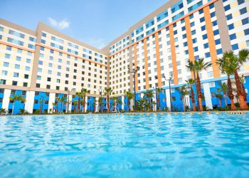 Dockside Inn and Suites