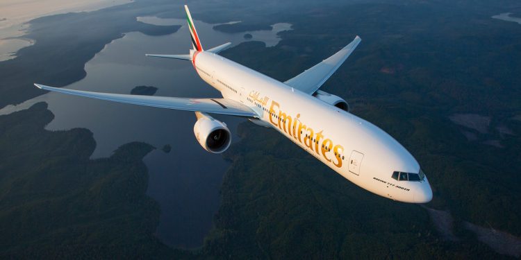 Emirates retoma