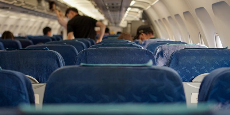 6 primeiros meses aéreas COVID-19