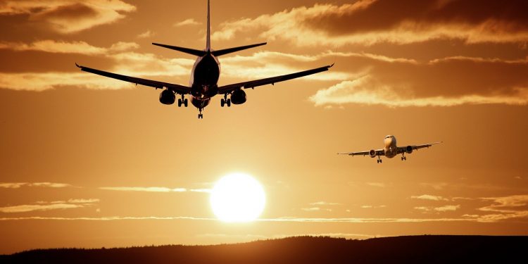 Avião por do sol