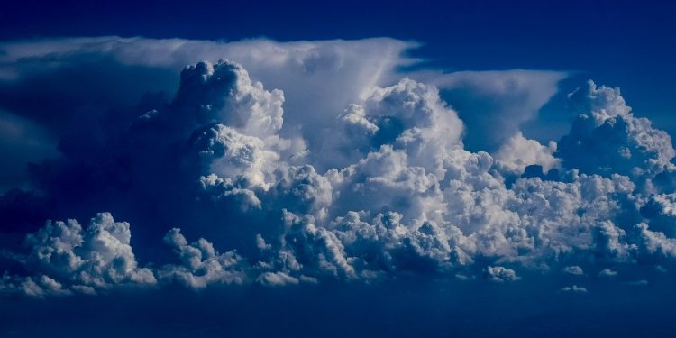 Céu com nuvens