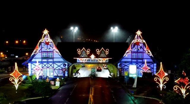 Parada de Natal na Montanha