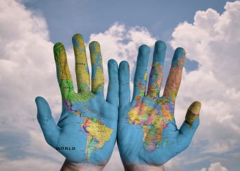Países densidade populacional expectativa de vida