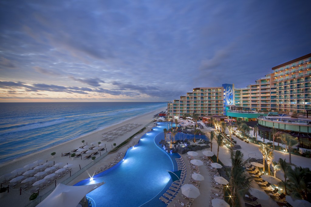 Piscina do Hard Rock Hotel Cancun, da RCD Hotels