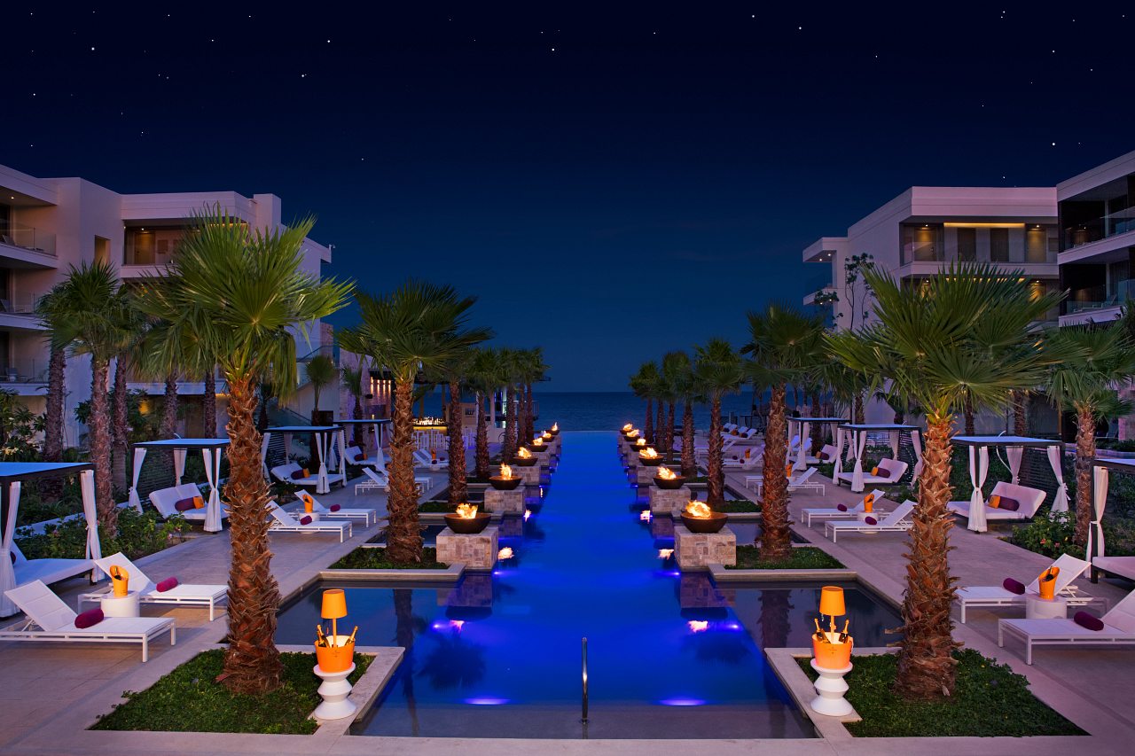 AMR Collection - Breathless Riviera Cancun