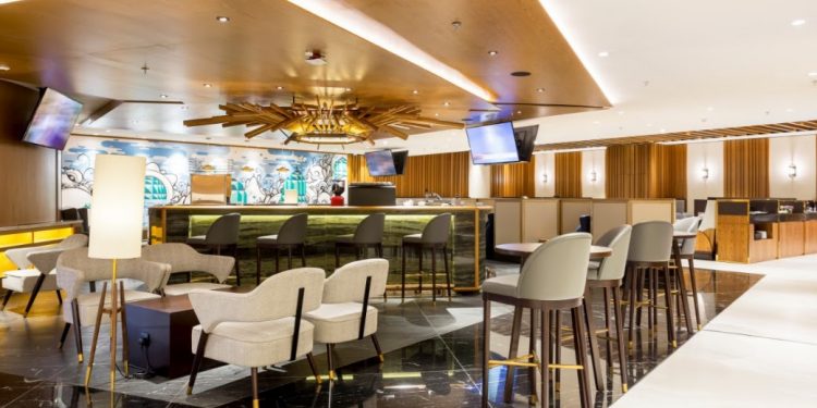 Lounge do Plaza Premium Group no Aeroporto Internacional Tom Jobim, Rio de Janeiro