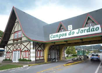 Portal Entrada Campos do Jordão - Festa do Pinhão