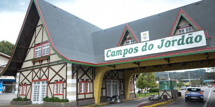 Portal Entrada Campos do Jordão - Festa do Pinhão