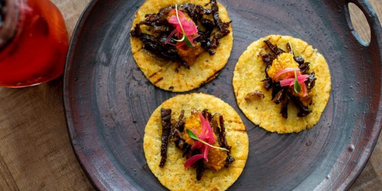 Arepa com carne