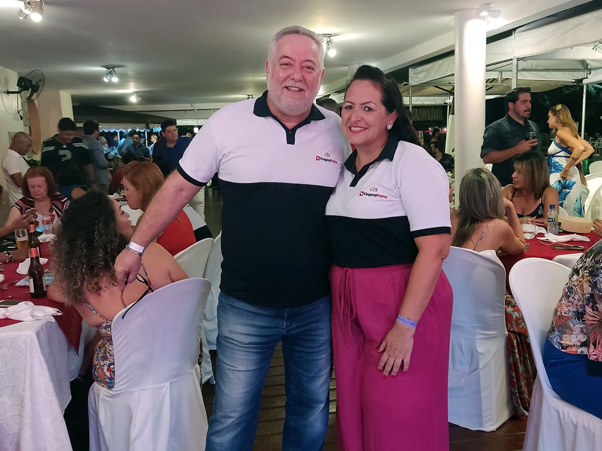 Michael Barkoczy (CEO da Easy Travel Shop) e Suheila Morales(ViagensPromo) Michael Barkoczy (CEO da Easy Travel Shop) e Suheila Morales(ViagensPromo)