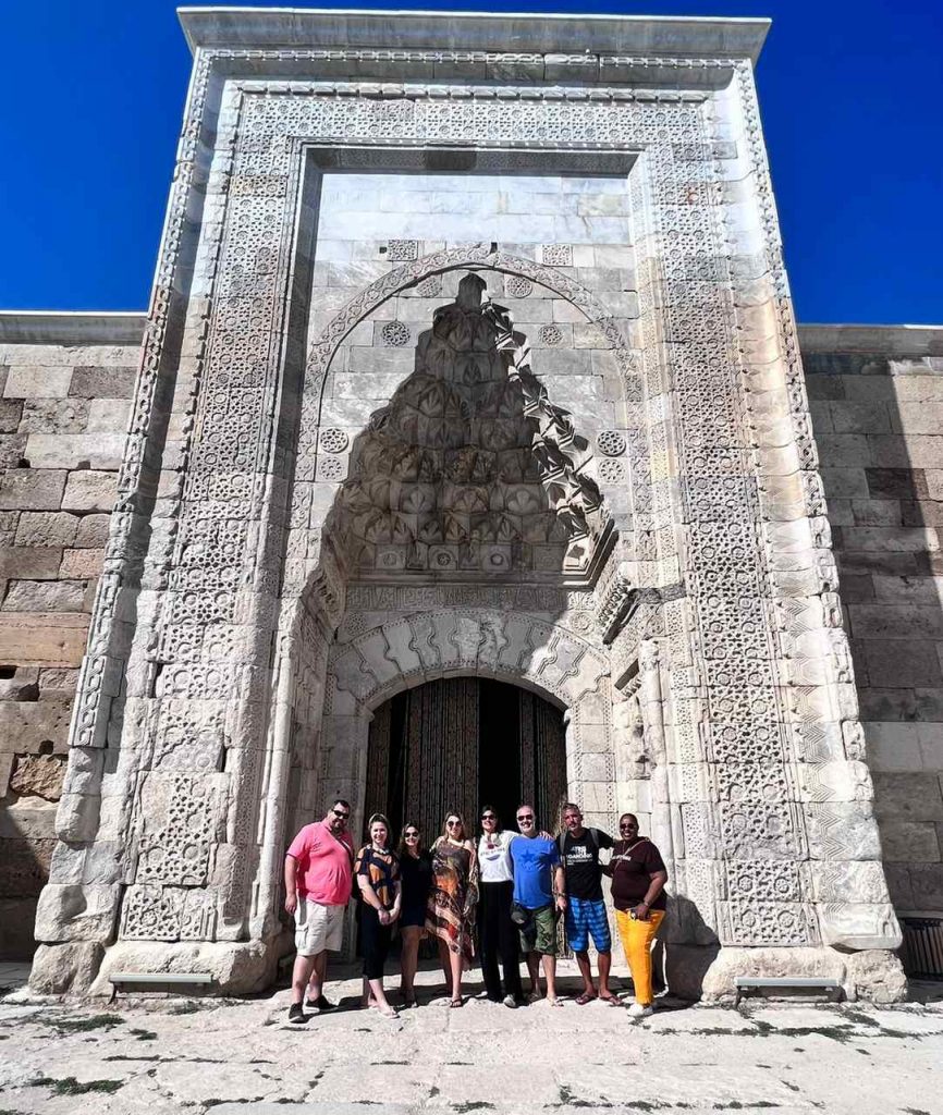 Famtour Hello Connections
