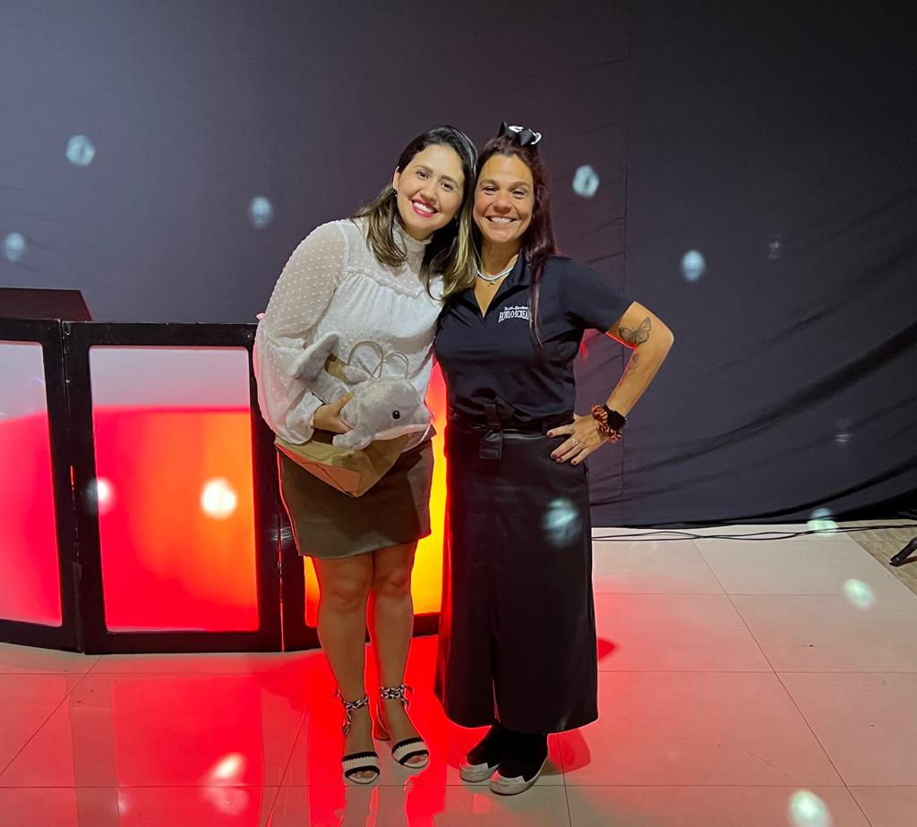 Ana Cristina Muniz (Sea World Parks)