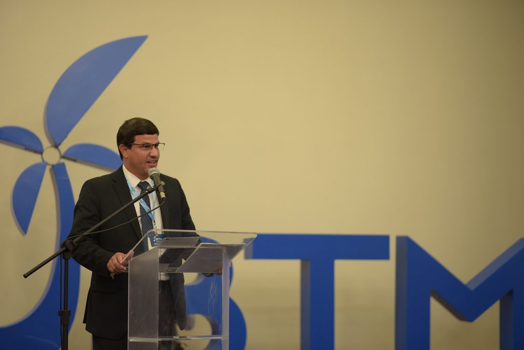 Carlos-Brito-Ministro-do-Turismo