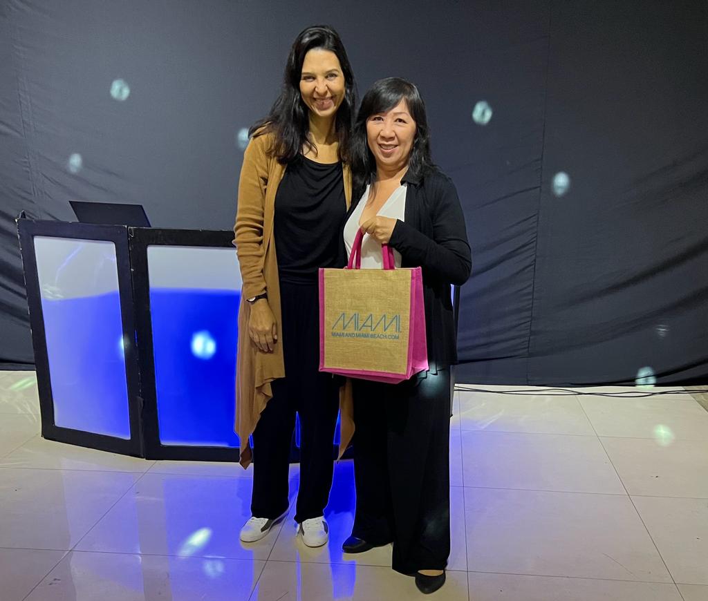 Tathiana Leal e Vania Chang, da VRGTur Viagens