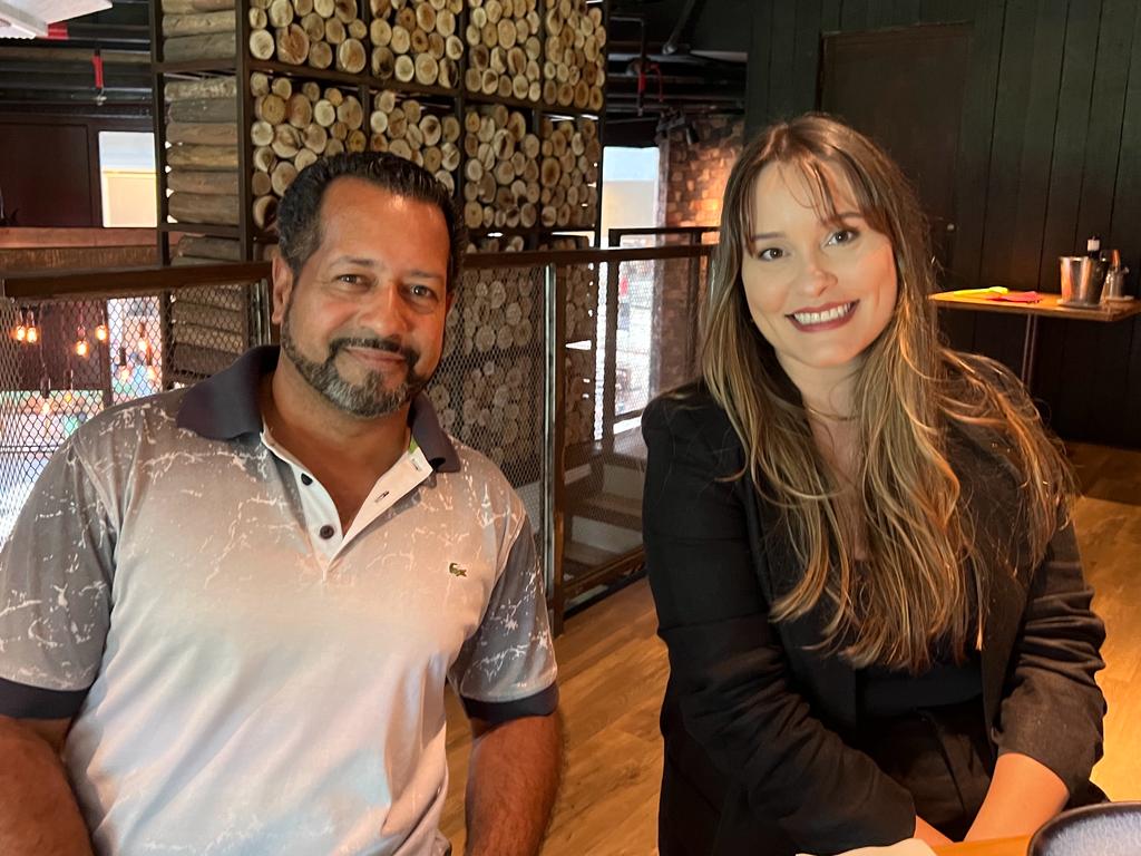 Nilton Botelho, da SS Viagens e Aline Brito, da Tripness