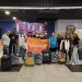Profissionais do turismo em aeroporto