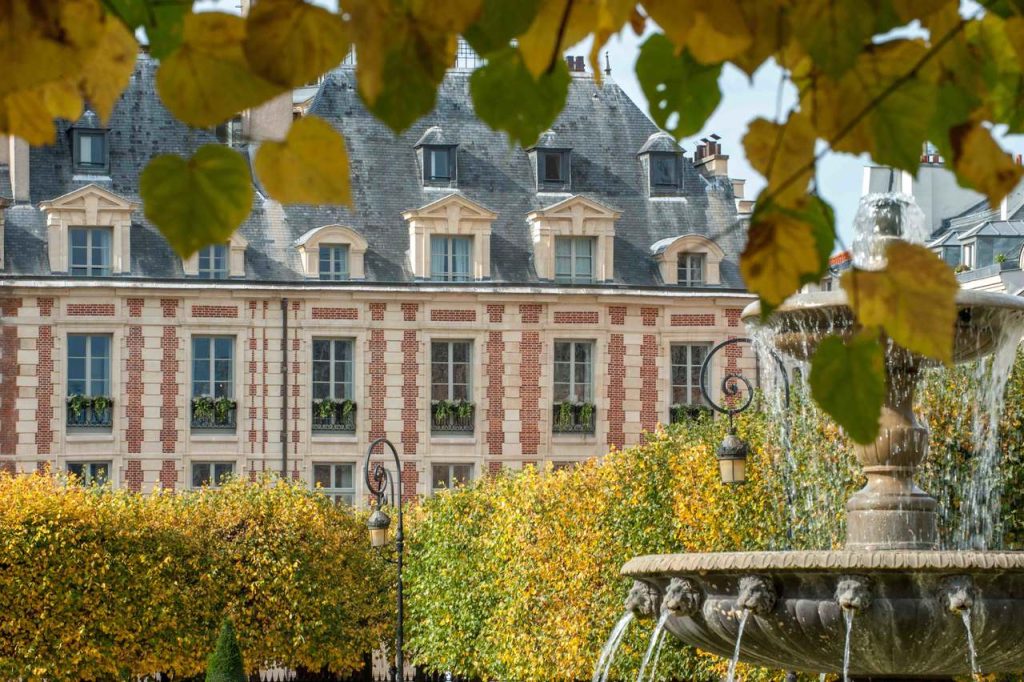Fachada do Cour des Vosges - Evok Collection