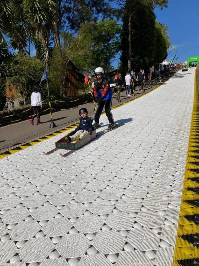 Pista de esqui itinerante - Vinícola Courmayeur