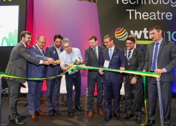 Governador de Minas Gerais, Romeu Zema na abertura da WTM LA