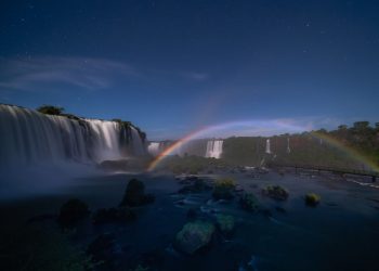 Lua Cheia, Cataratas