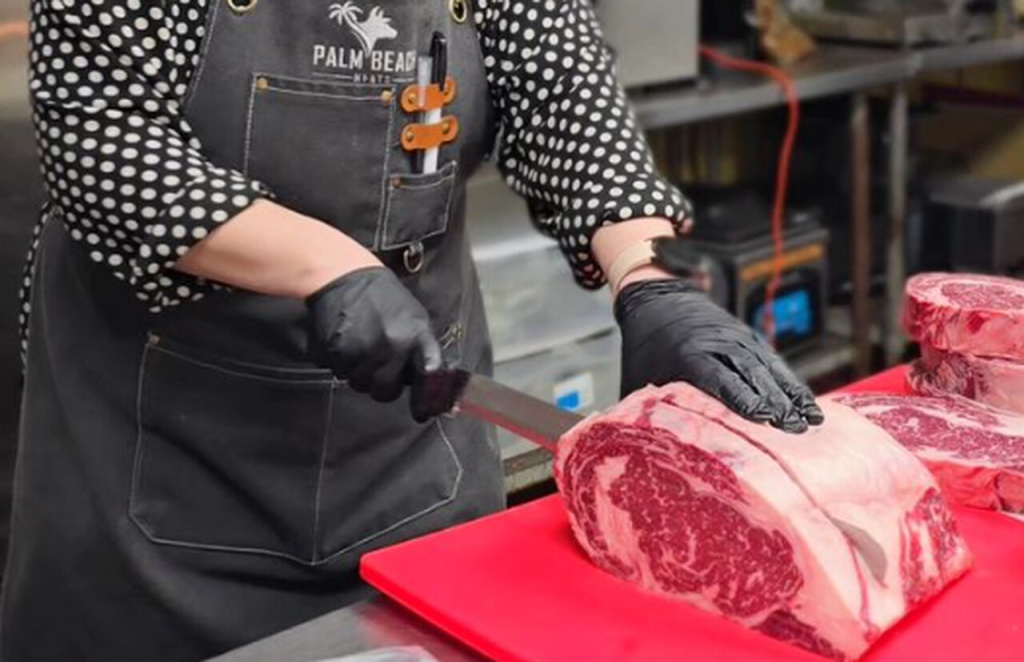 O famoso Wagyu A5 preparado pelo Palm Beach Meats
