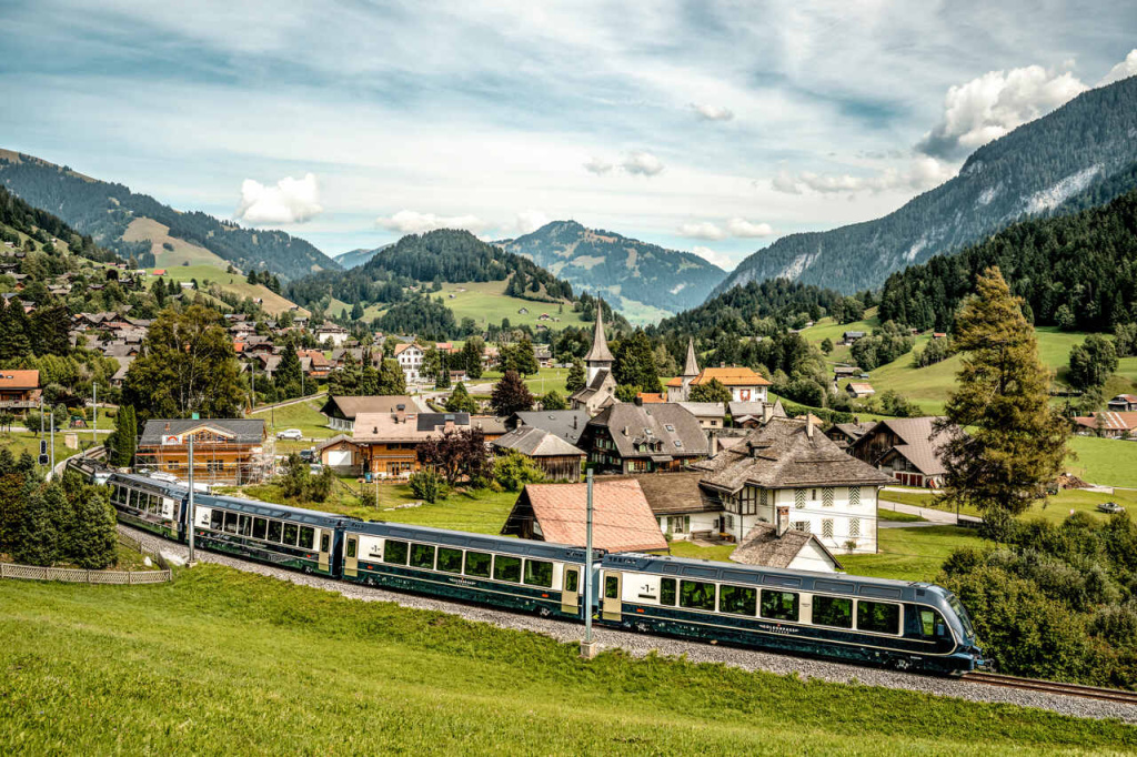 Grand Train Tour