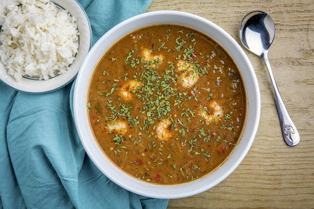 Gumbo de frutos do mar do Hot Tails em New Roads