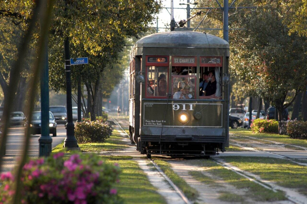 Green-Streetcar