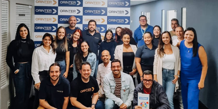 viajar é para todos. E escolhemos o mês de outubro, tão especial por ser o Mês das Crianças, para renovar nossas certificações. Afinal, todos temos uma criança dentro de nós, uma criança que não conhece o capacitismo. Aqui na Orinter, o viajar é inclusivo